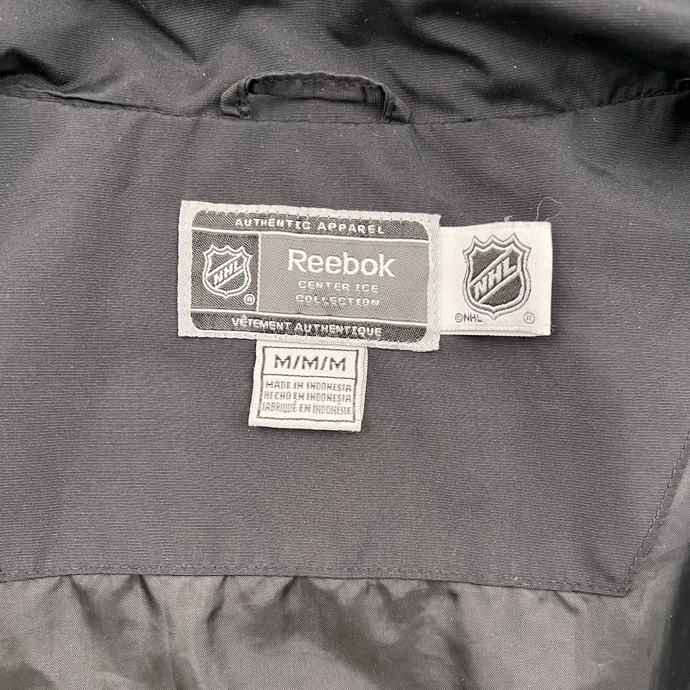 Chicago Blackhawks Windbreaker Jacket Men's Medium NHL Black Full Zip Indian Y2K - Picture 6 of 7